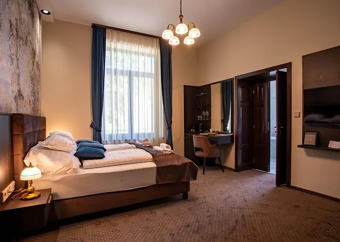 Maison d'hôtes Vöröskő Villa- Alelnöki Szauna és Jakuzzi Használattal