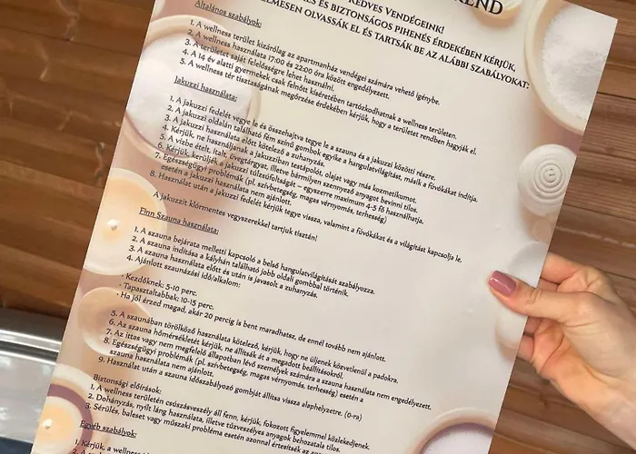 Maison d'hôtes Vöröskő Villa- Alelnöki Szauna és Jakuzzi Használattal 3*